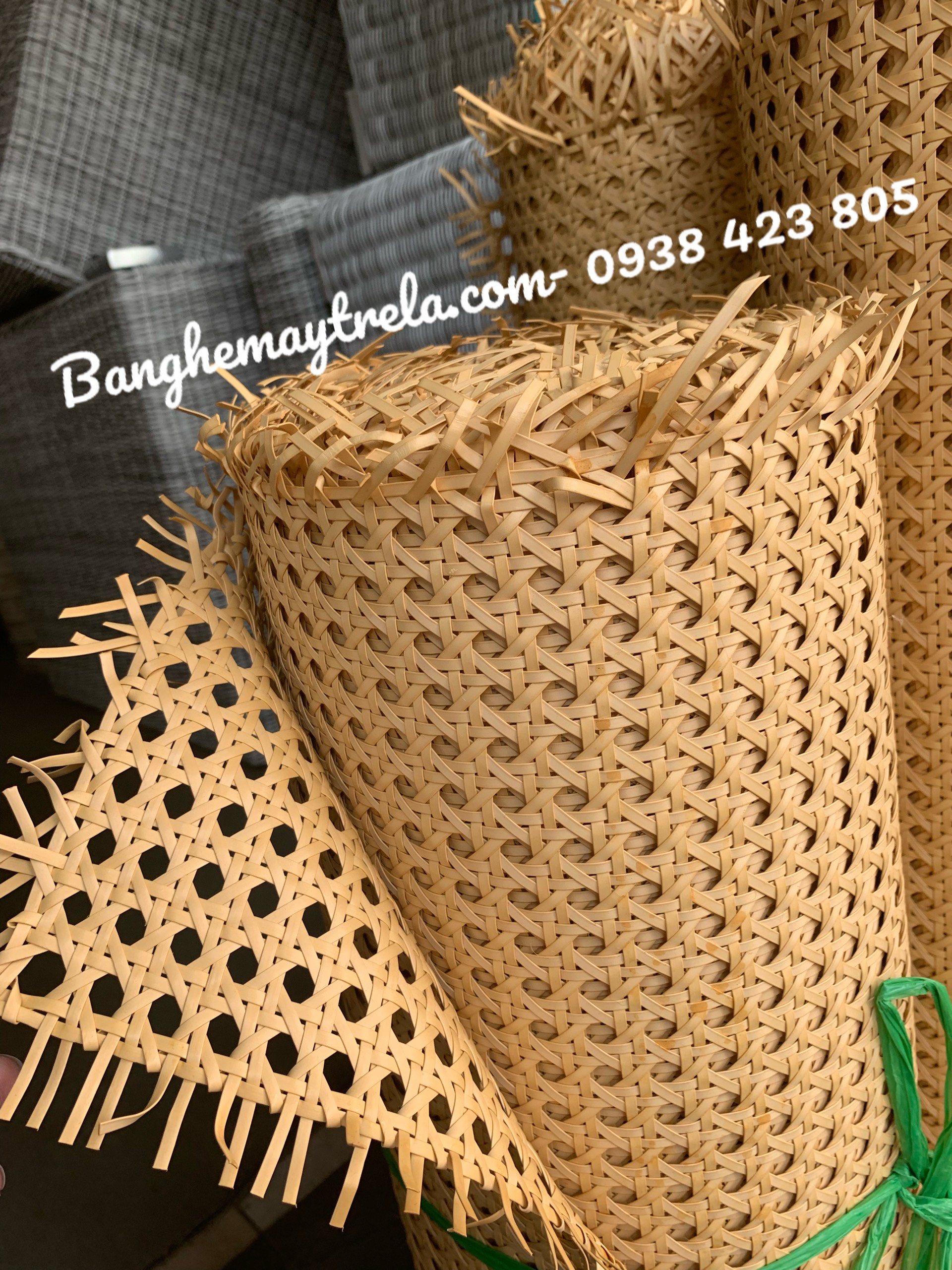 Mây nhựa đan mắt cáo